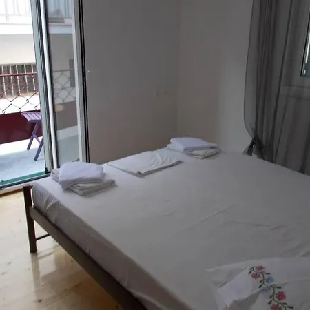 Square 's House *